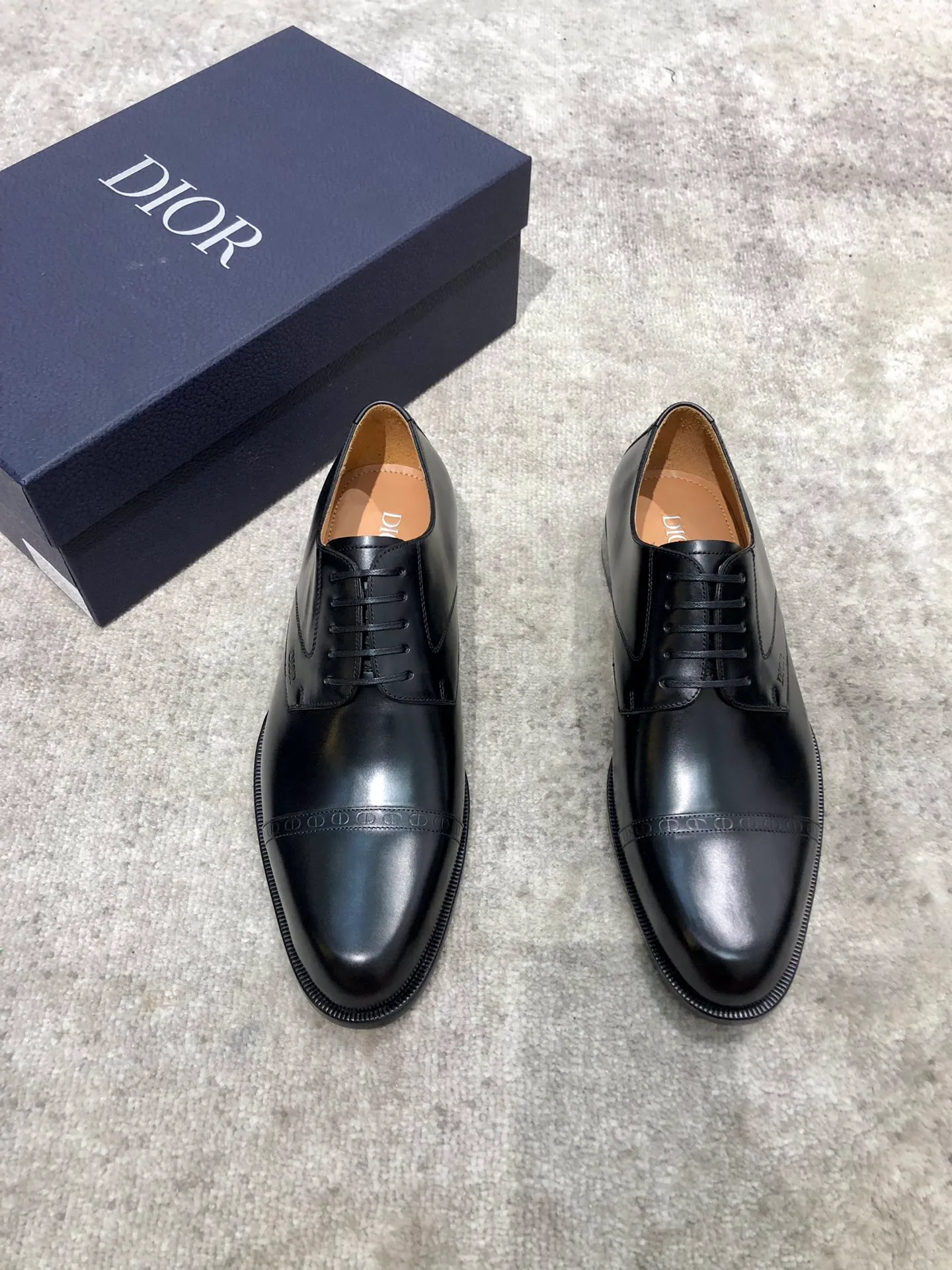 Men's shoes 💰960 Dior's new counters are on sale at the same time, with imported cowhide uppers, water-dyed cowhide lining, genuine leather outsole, impeccable details, standard size 38-44,
